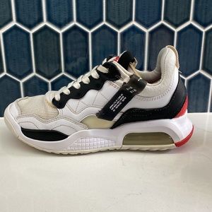 Nike Air Jordan MA2 - 7Y
